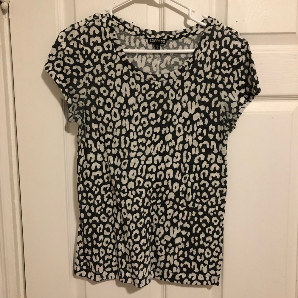 Express short sleeve leopard / cheetah print top